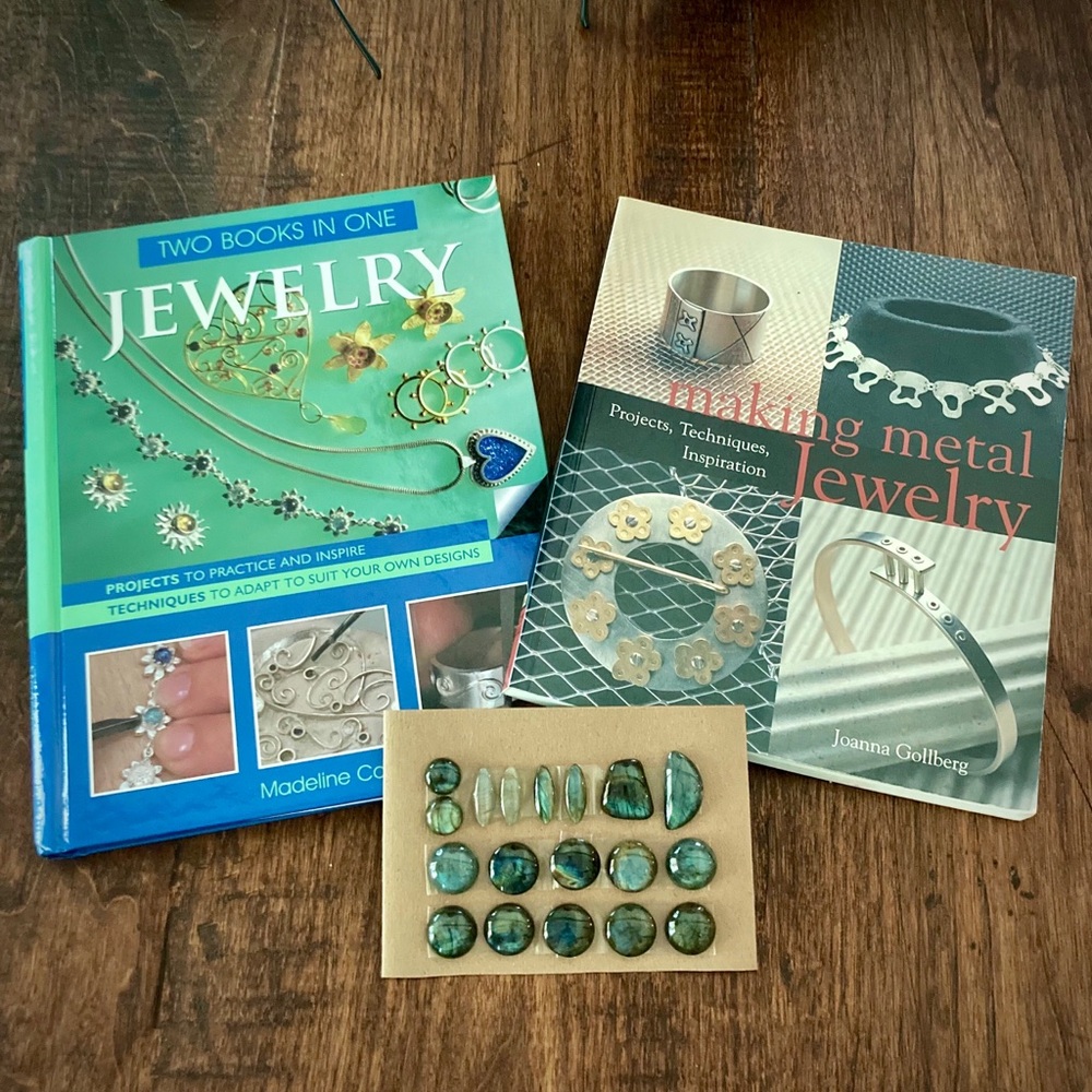 Jewelry Making Books, 18 Labradorite Cabochons set